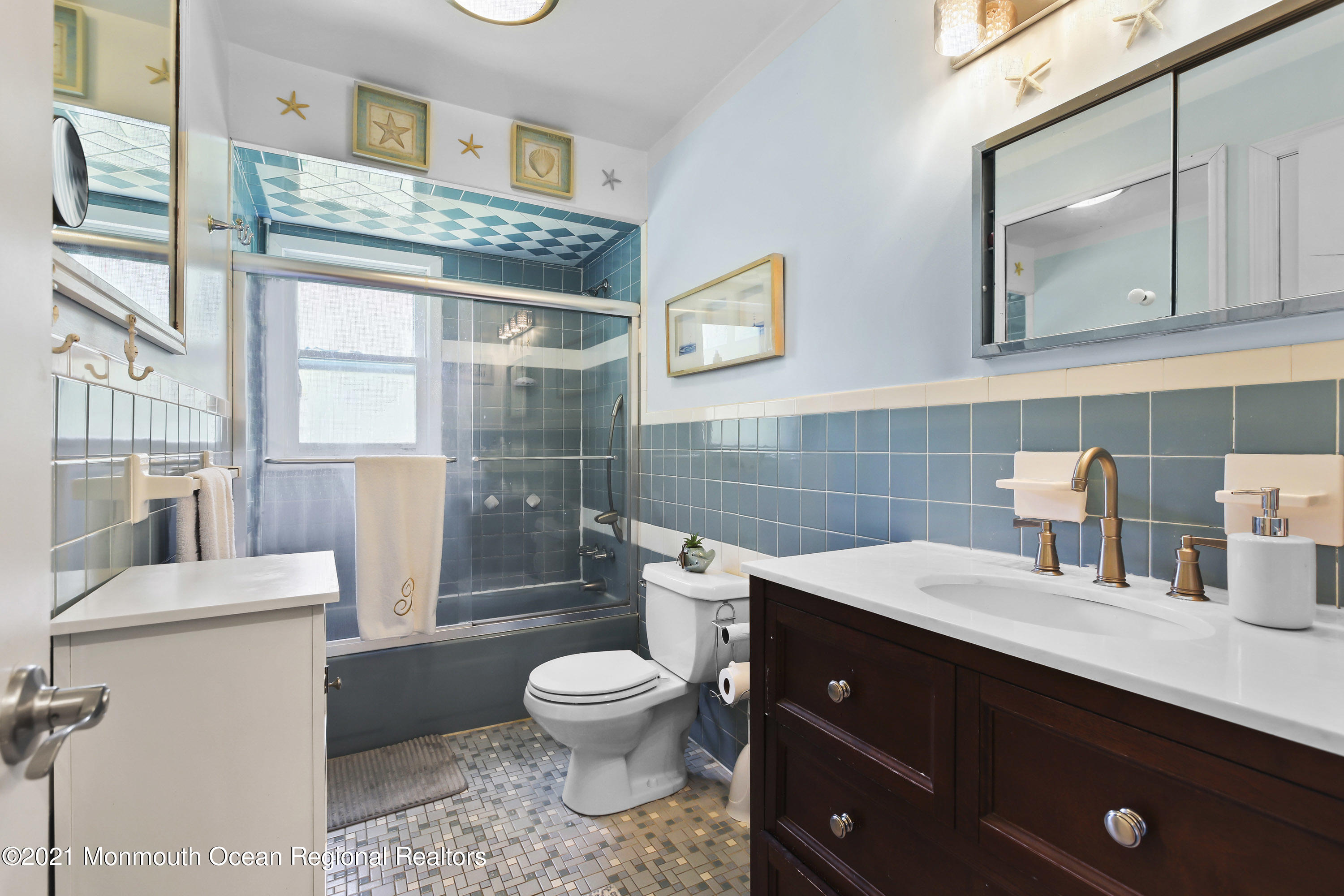 401 Cedar Swamp Road Jackson, NJ 08527 - Photo 11 of 22 a bathroom with a sink a toilet and shower
