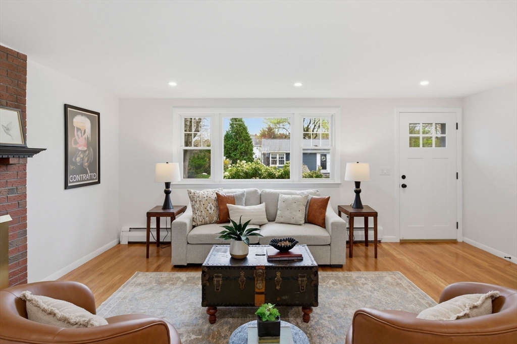 14 Sycamore Road Wakefield, MA 01880 - Photo 11 of 39 Gallery Image 11
