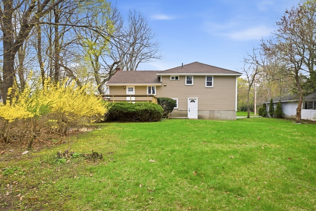 14 Sycamore Road Wakefield, MA 01880 - Photo 29 of 39 Gallery Image 29