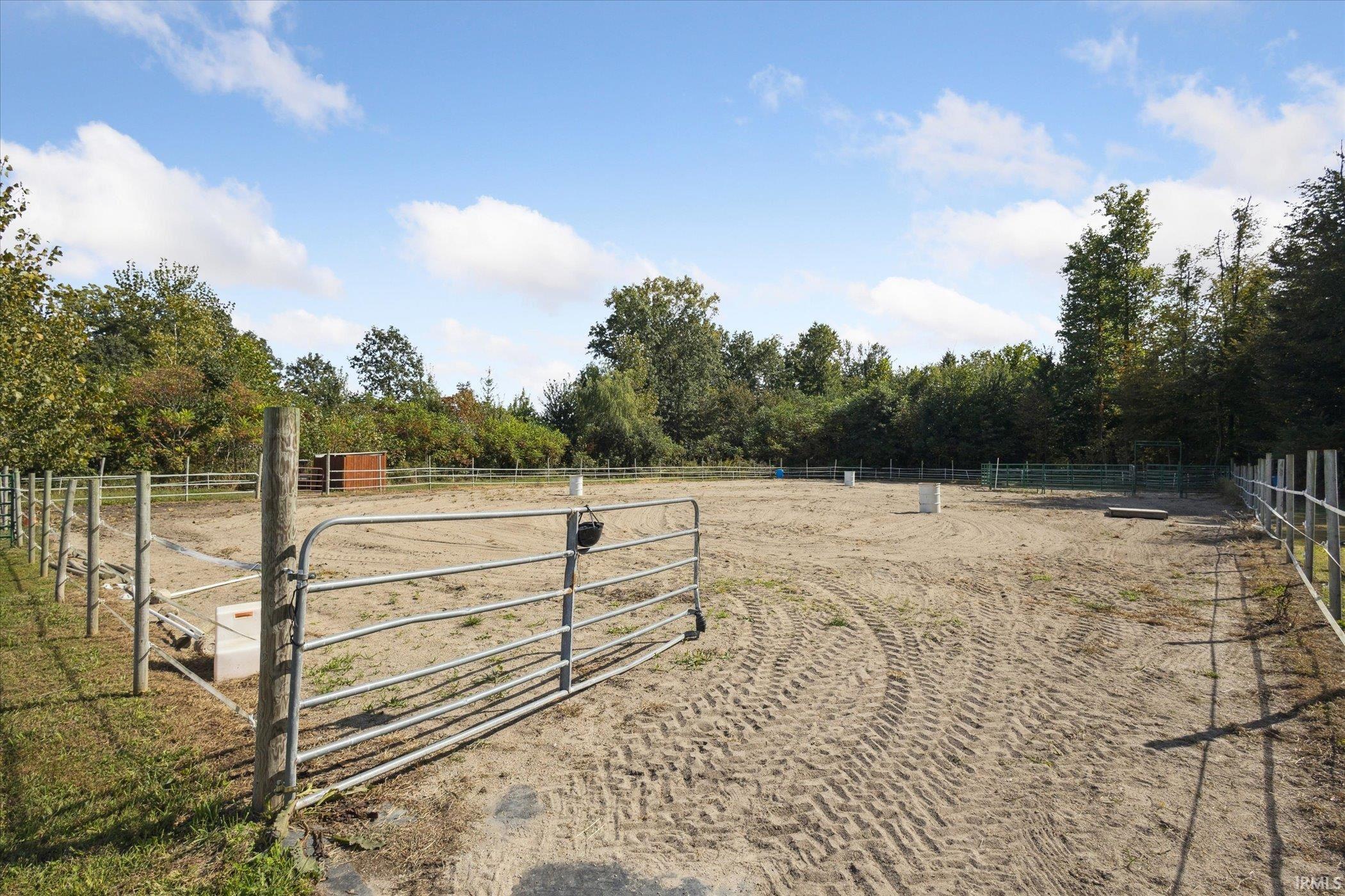 127 King Road Bremen, IN 46506 - Photo 33 of 36