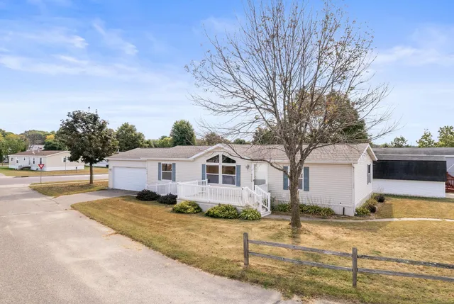 $135,000 | 2701 East Main Street, Unit 156, Reedsburg, WI 53959