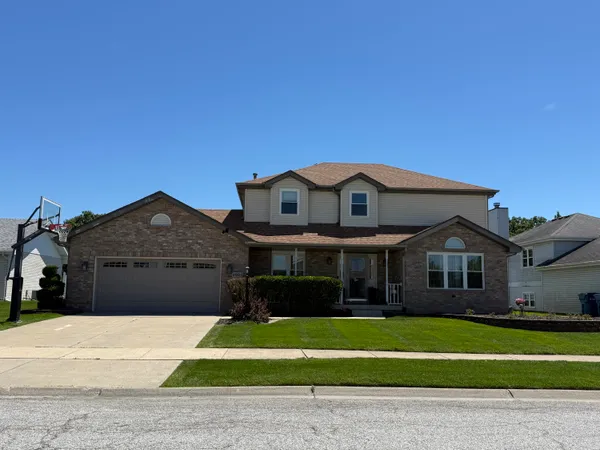 $475,000 | 2961 Hillcrest Drive, Dyer, IN 46311