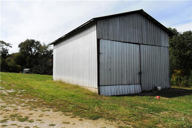 8460 Enterprise Road Mount Pleasant, TN 38474 - Photo 18 of 20 Large shop/barn if located next to the house.