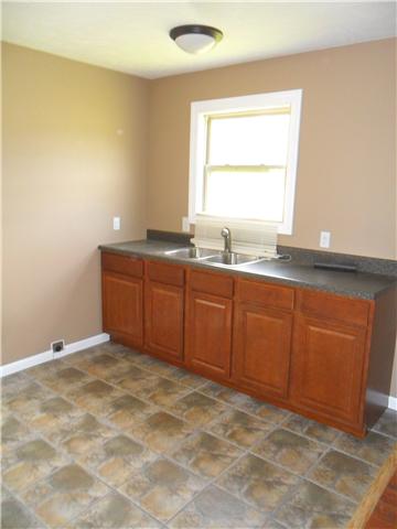 8460 Enterprise Road Mount Pleasant, TN 38474 - Photo 5 of 20 Kitchen has great natural lighting.