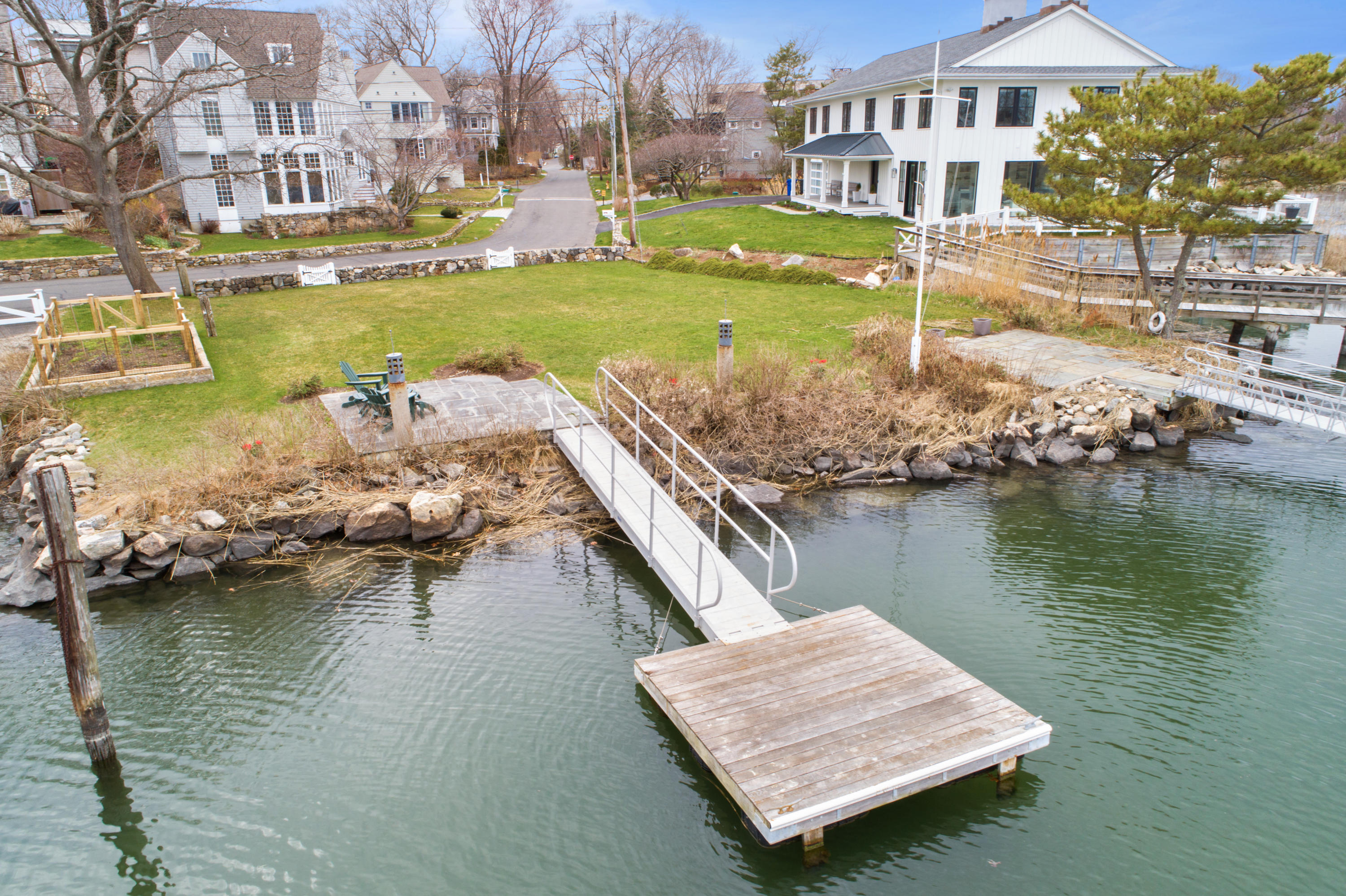 7 Nearwater Road Norwalk, CT 06853 - Photo 22 of 25 a view of a lake with houses