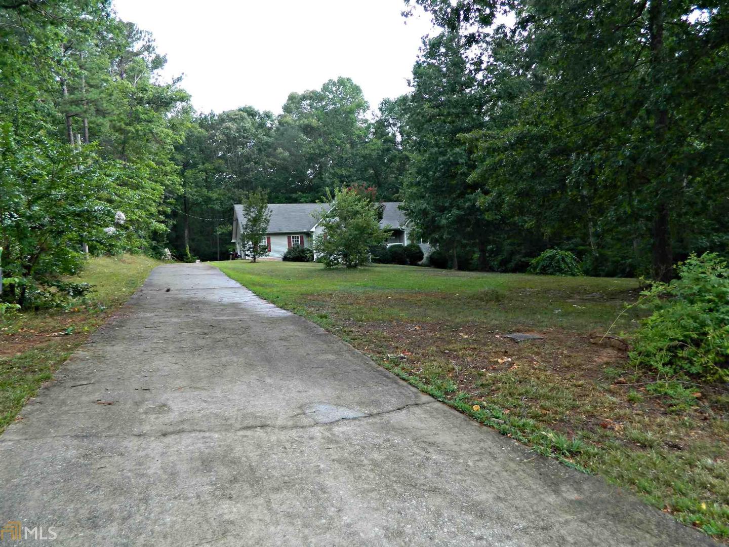 181 Henry Higgins Road Jackson, GA 30233 - Photo 1 of 1 a view of a out door space