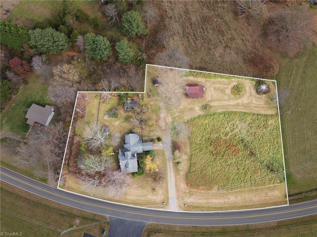 5830 Austin Little Mountain Road Ronda, NC 28670 - Photo 3 of 29 Gallery Image 3