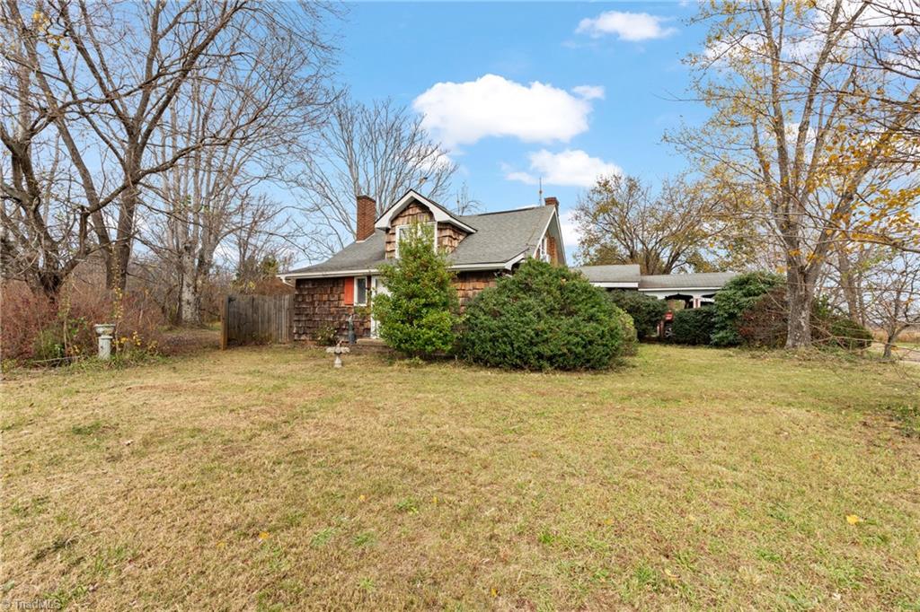 5830 Austin Little Mountain Road Ronda, NC 28670 - Photo 4 of 29 Gallery Image 4