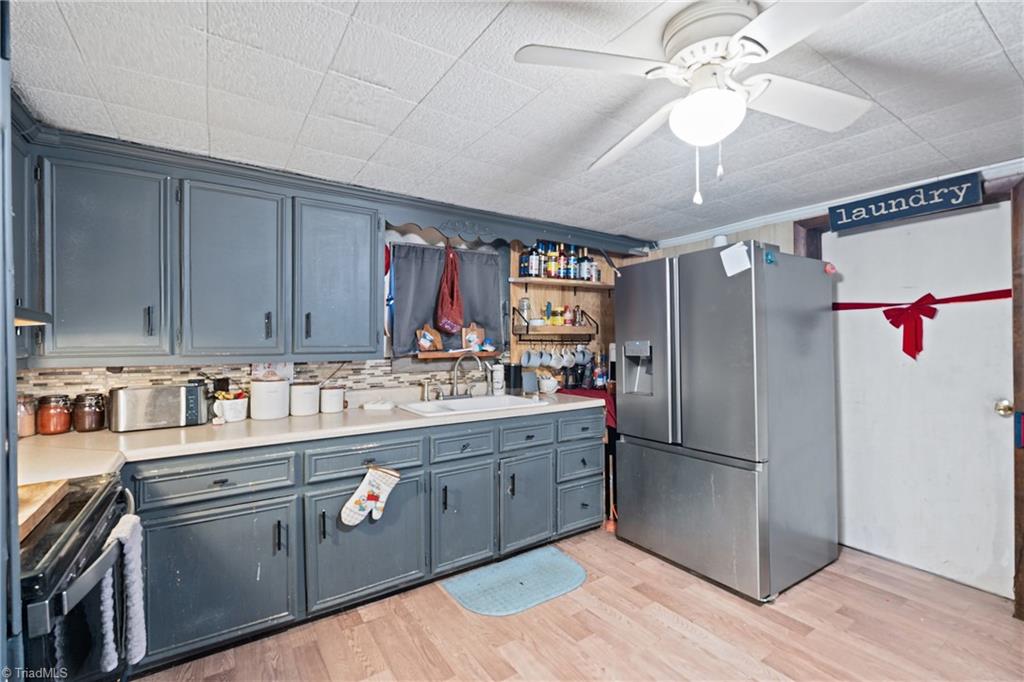 5830 Austin Little Mountain Road Ronda, NC 28670 - Photo 9 of 29 Gallery Image 9