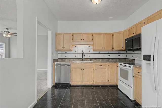 $209,900 | 3812 Goforth Drive, Hope Mills, NC 28348