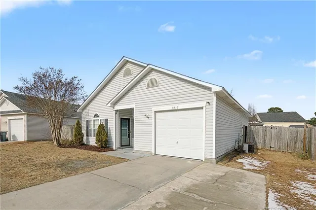 $209,900 | 3812 Goforth Drive, Hope Mills, NC 28348