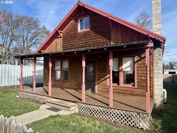 a view of a house