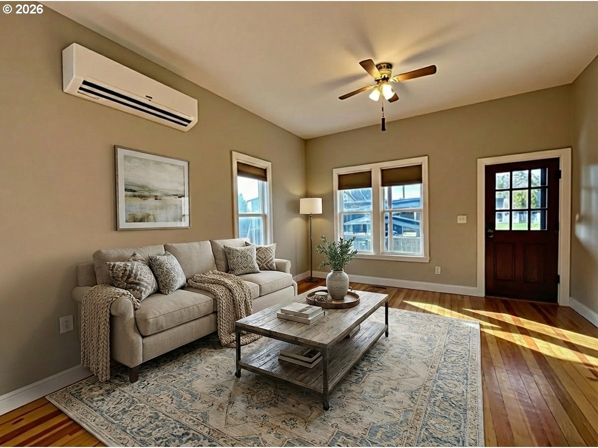 260 Heisler Street Dufur, OR 97021 - Photo 7 of 22