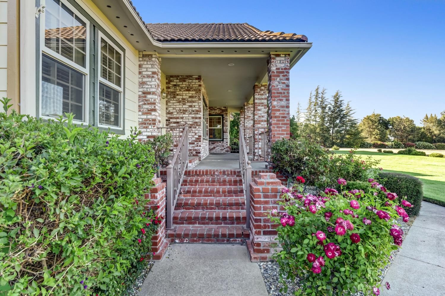 12040 Green Road South, Unit SOUTH Wilton, CA 95693 - Photo 3 of 74