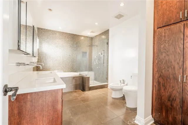 $2,250,000 | 837 South Sierra Bonita Avenue, Los Angeles, CA 90036