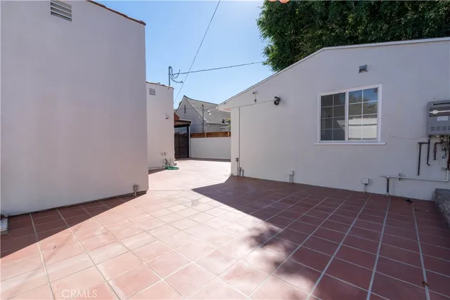 $2,250,000 | 837 South Sierra Bonita Avenue, Los Angeles, CA 90036