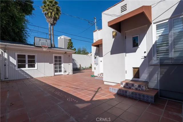 $2,250,000 | 837 South Sierra Bonita Avenue, Los Angeles, CA 90036