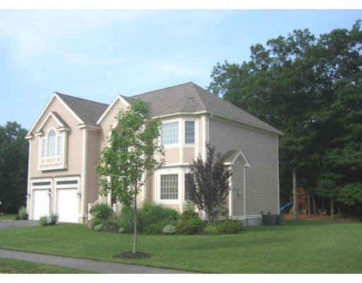 84 Thistle Road North Andover, MA 01845 - Photo 1 of 19 Gallery Image 1