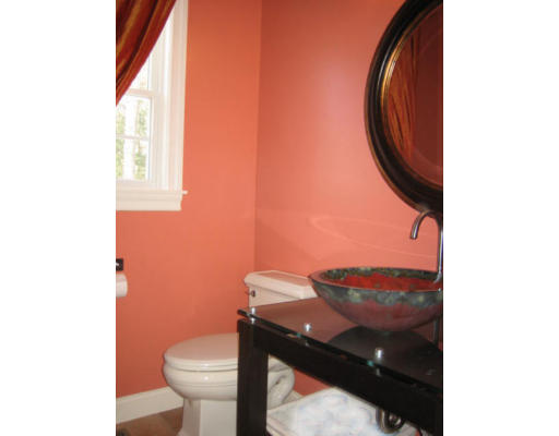 84 Thistle Road North Andover, MA 01845 - Photo 11 of 19 Gallery Image 11