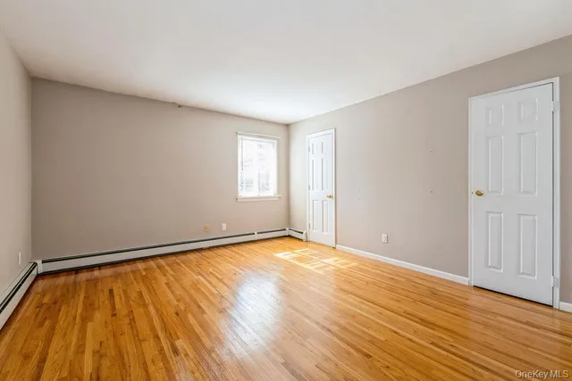 $1,299,000 | 821 Cliffside Avenue, Valley Stream, NY 11581