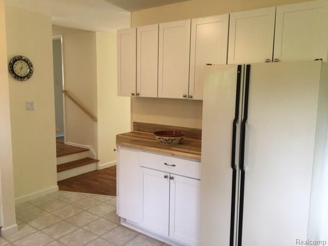 722 Huntington Road Grand Blanc, MI 48439 - Photo 4 of 24 IMG_1496.JPG