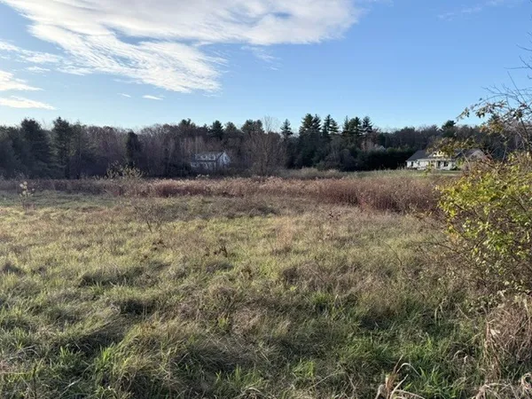 $200,000 | 10 Wesley Drive, Mendon, MA 01756
