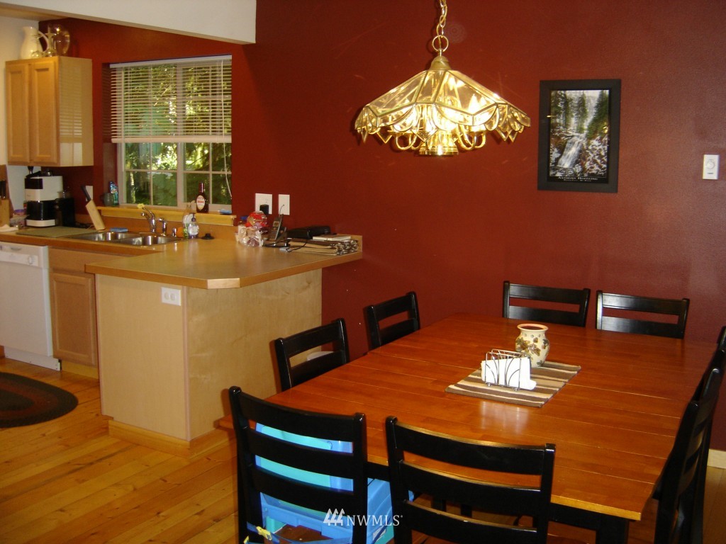 22011 Pinnacle Road Glacier, WA 98244 - Photo 6 of 11 Gallery Image 6