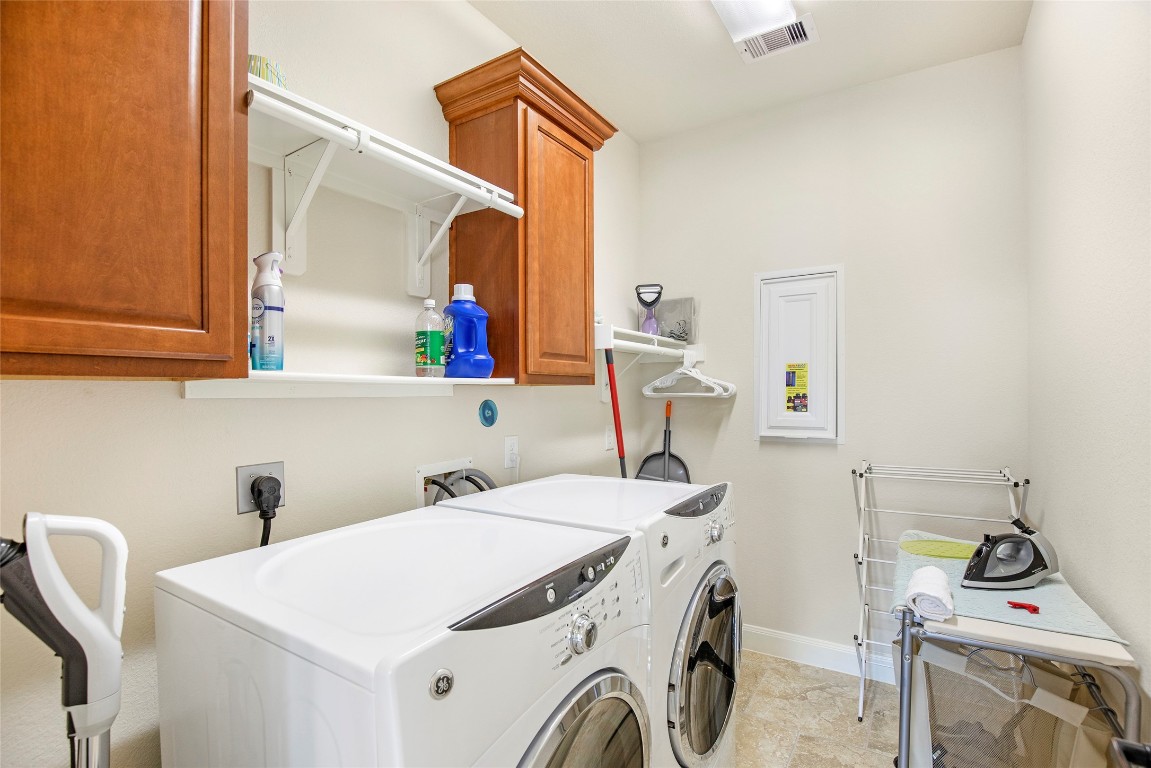 6703 Honeycrest Lane Spring, TX 77389 - Photo 21 of 35