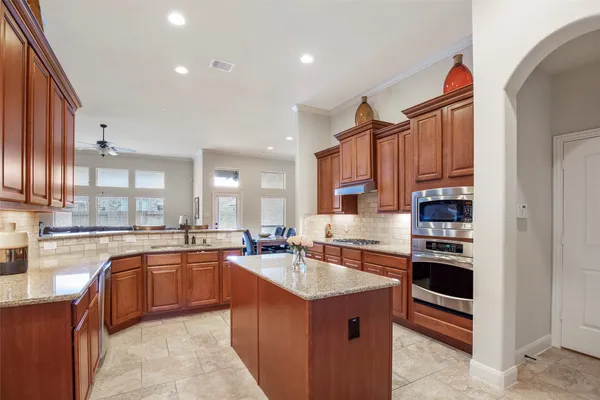 $3,600 | 6703 Honeycrest Lane, Spring, TX 77389