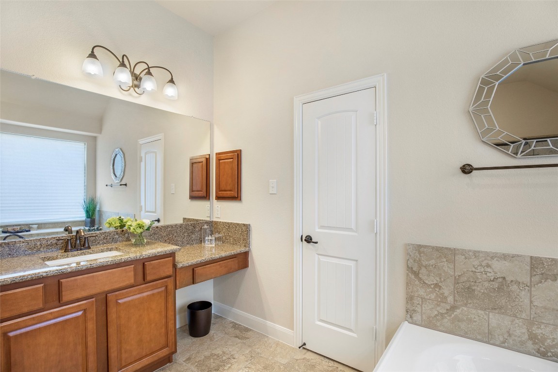 6703 Honeycrest Lane Spring, TX 77389 - Photo 32 of 35