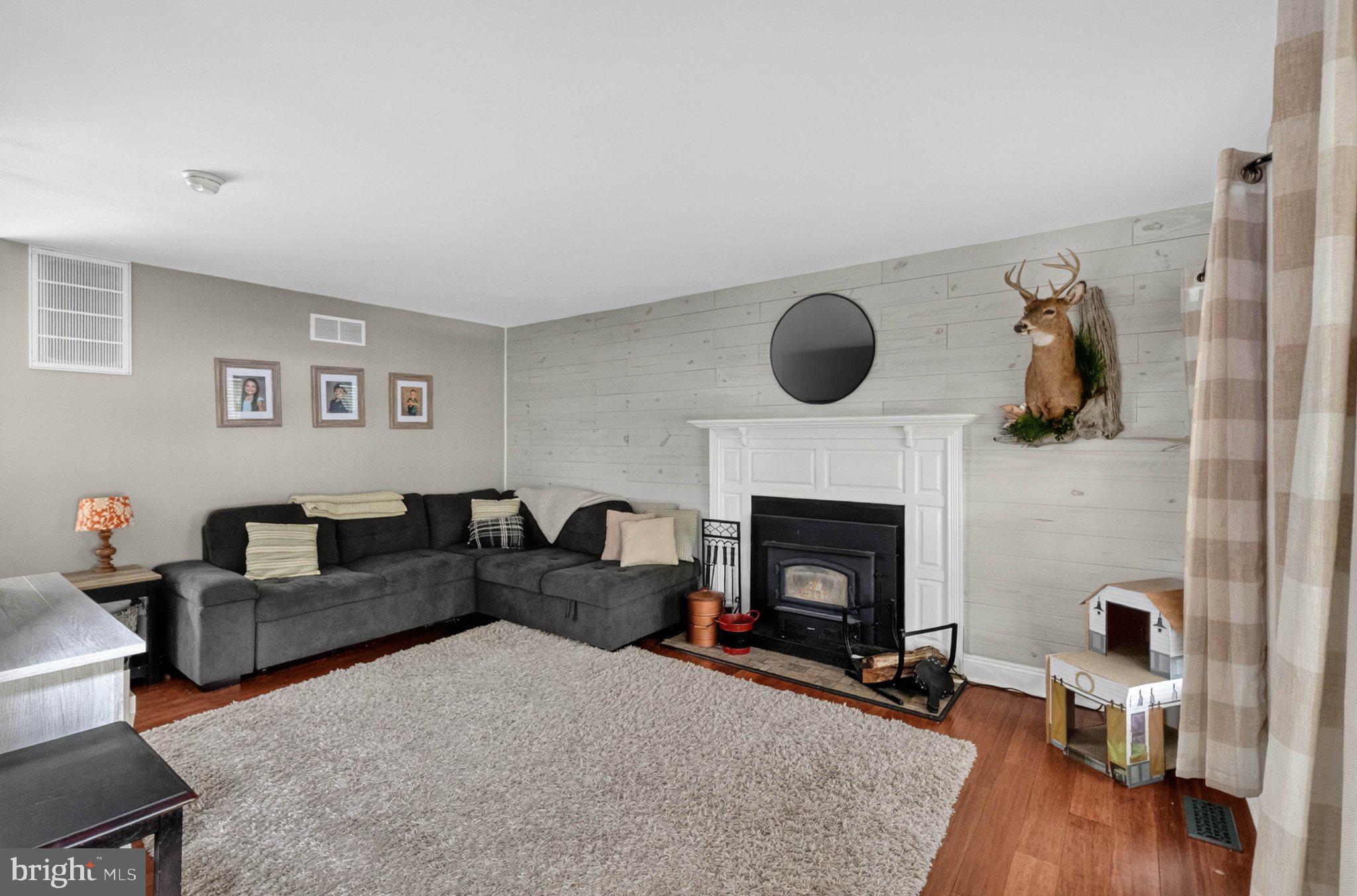 1070 State Road Coopersburg, PA 18036 - Photo 13 of 42