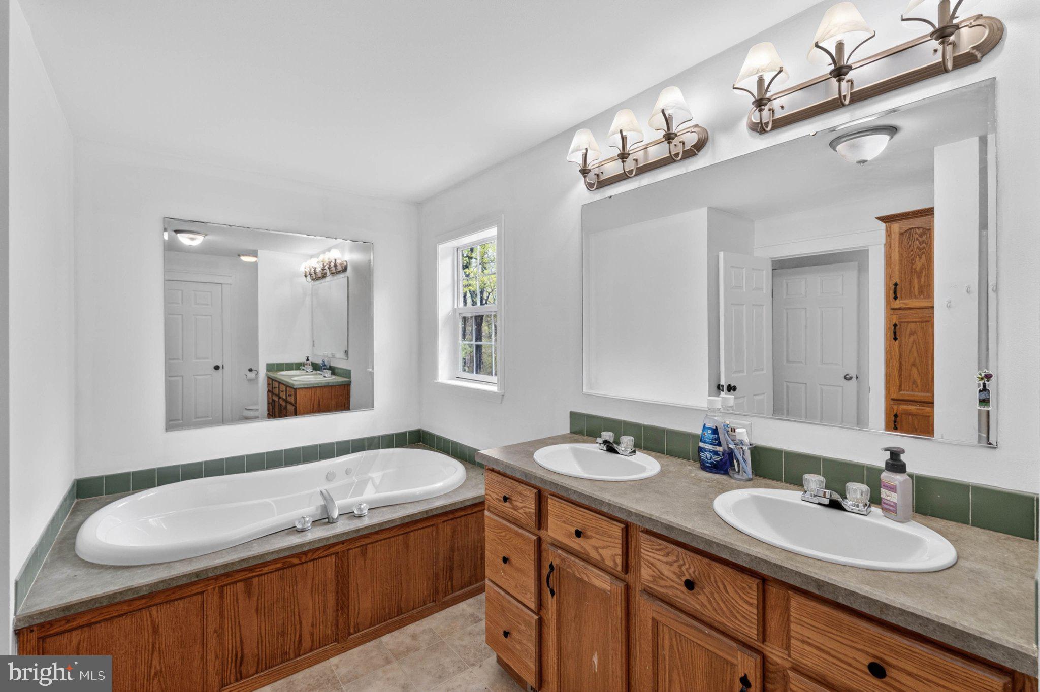 1070 State Road Coopersburg, PA 18036 - Photo 23 of 42