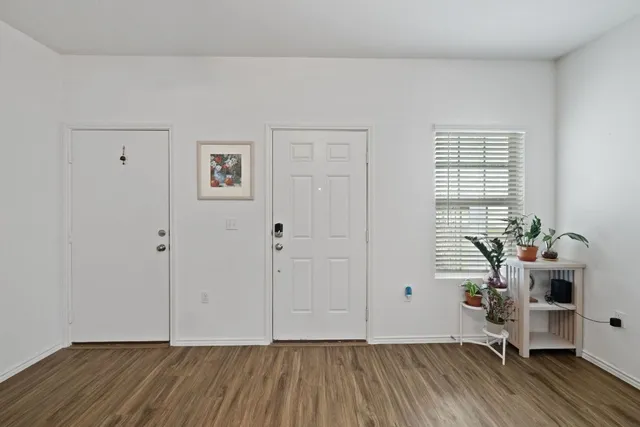 $2,100 | 7116 Spirit Hill Road, Austin, TX 78744