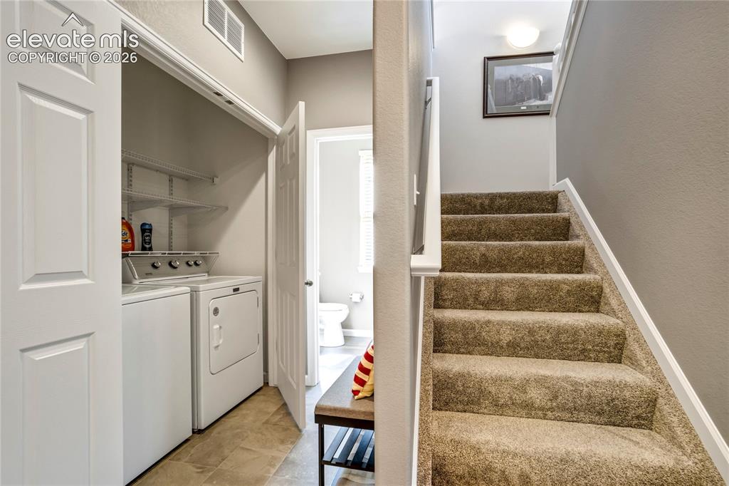 3931 Diamond Ridge View Colorado Springs, CO 80918 - Photo 17 of 47 Gallery Image 17