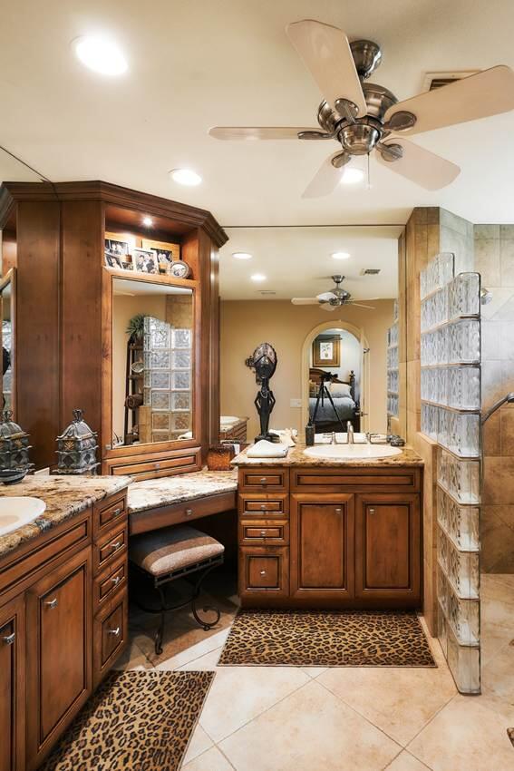 99 Conejo Circle Palm Desert, CA 92260 - Photo 18 of 31 Main Bath2