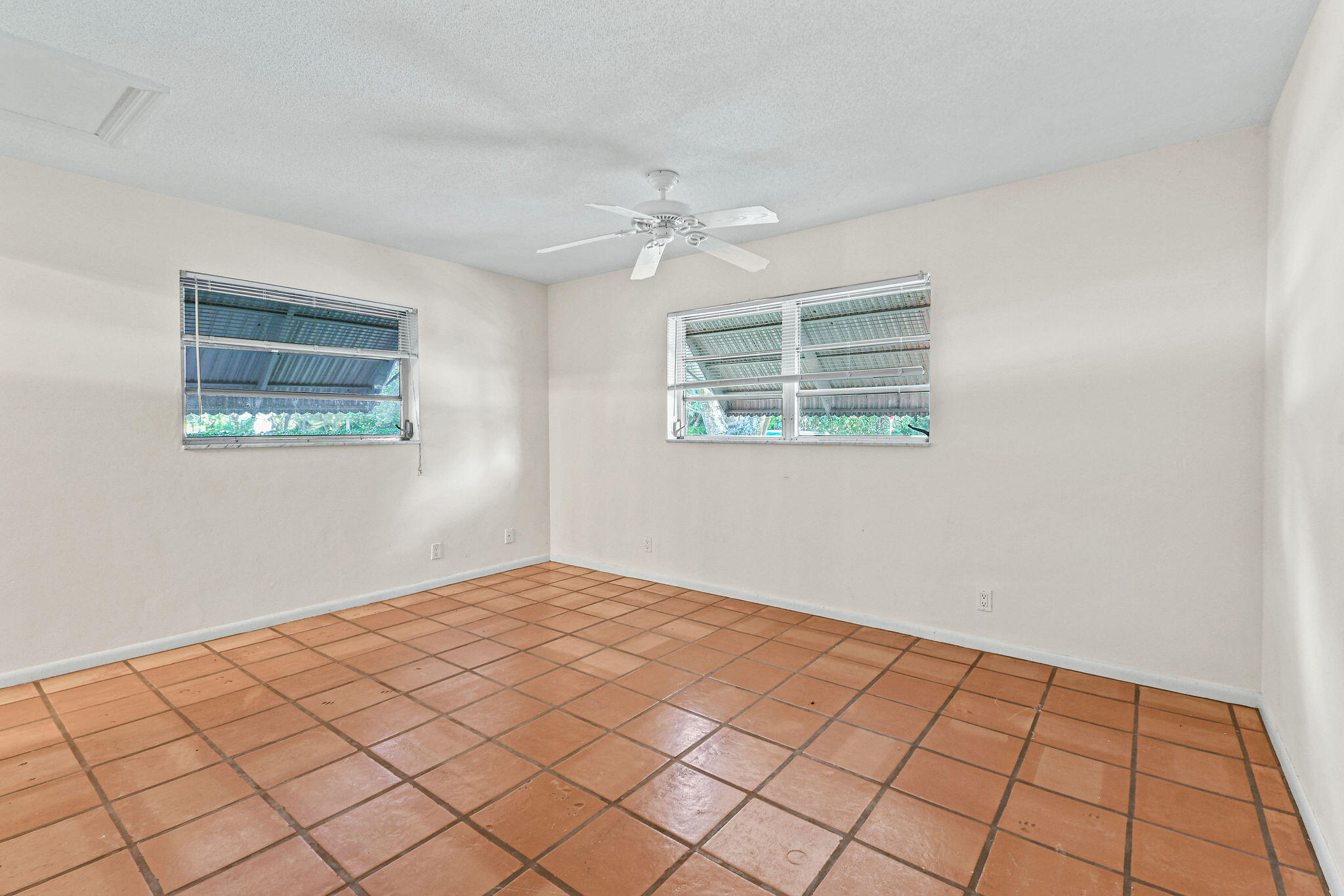 101 West Riverside Drive Jupiter, FL 33469 - Photo 14 of 41 101WRiversideDr_20