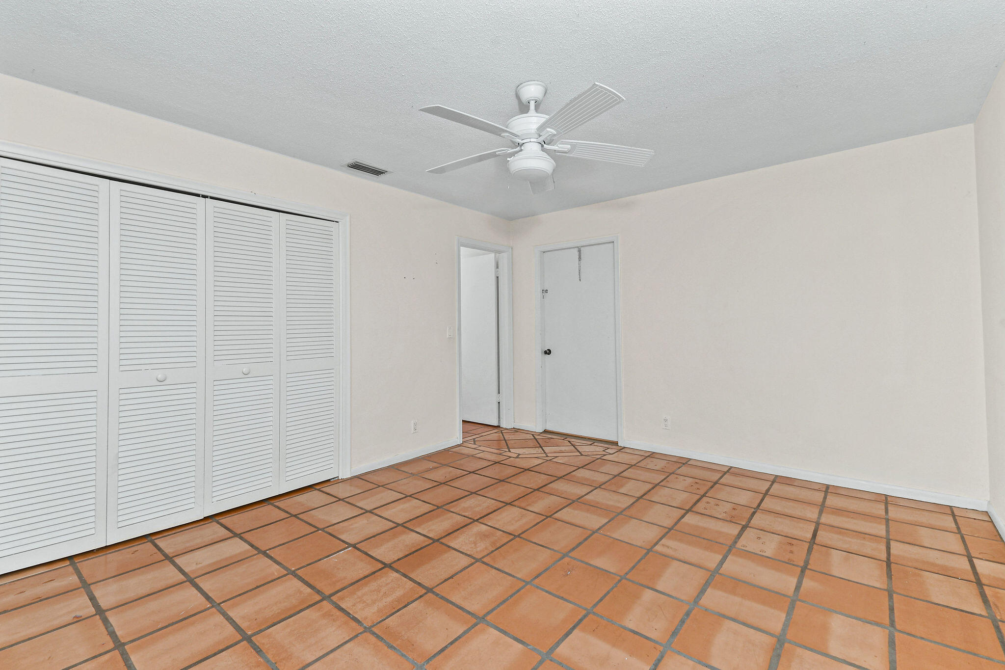 101 West Riverside Drive Jupiter, FL 33469 - Photo 18 of 41 101WRiversideDr_26