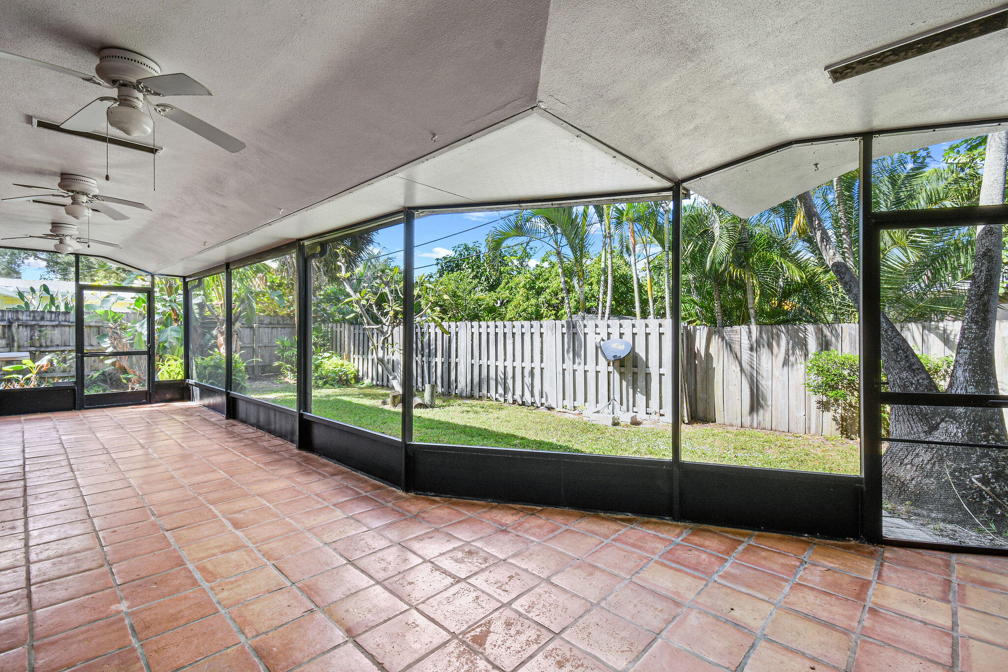 101 West Riverside Drive Jupiter, FL 33469 - Photo 22 of 41 101WRiversideDr_30