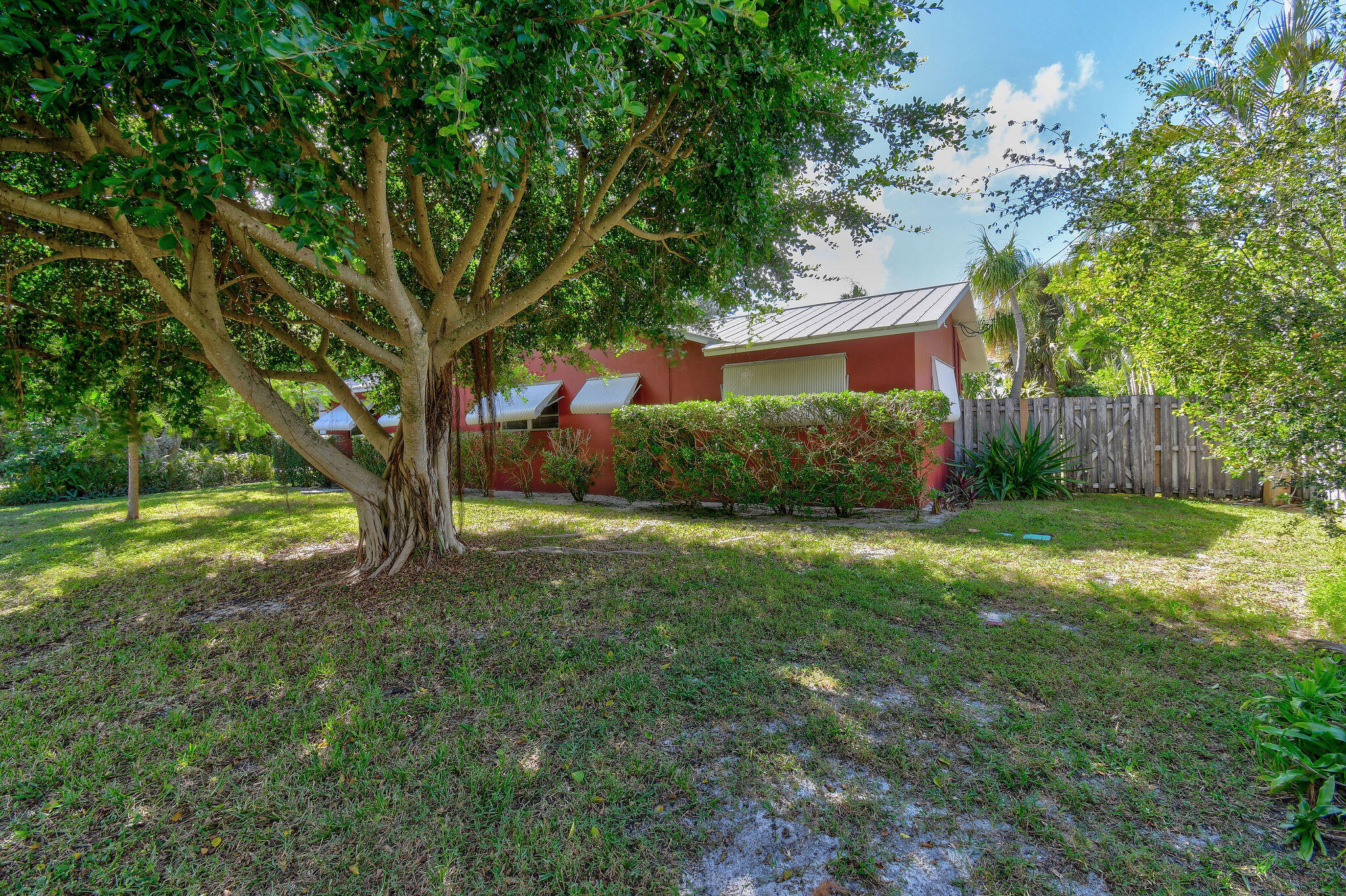 101 West Riverside Drive Jupiter, FL 33469 - Photo 28 of 41 101WRiversideDr_39