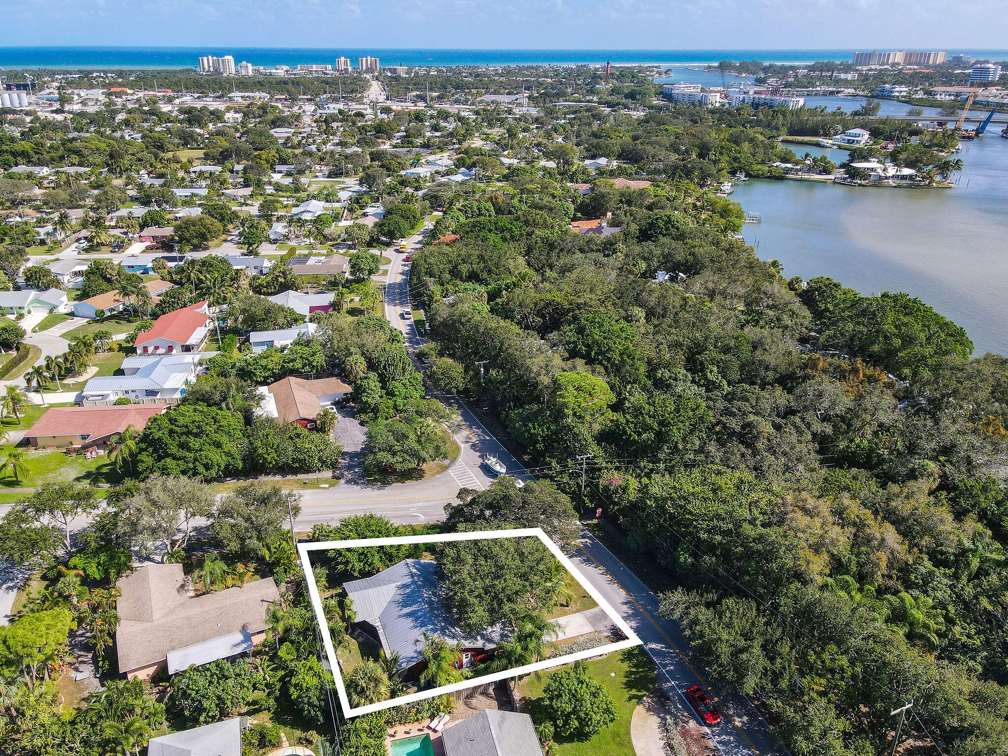 101 West Riverside Drive Jupiter, FL 33469 - Photo 34 of 41 101WRiversideDrAerials(7)a