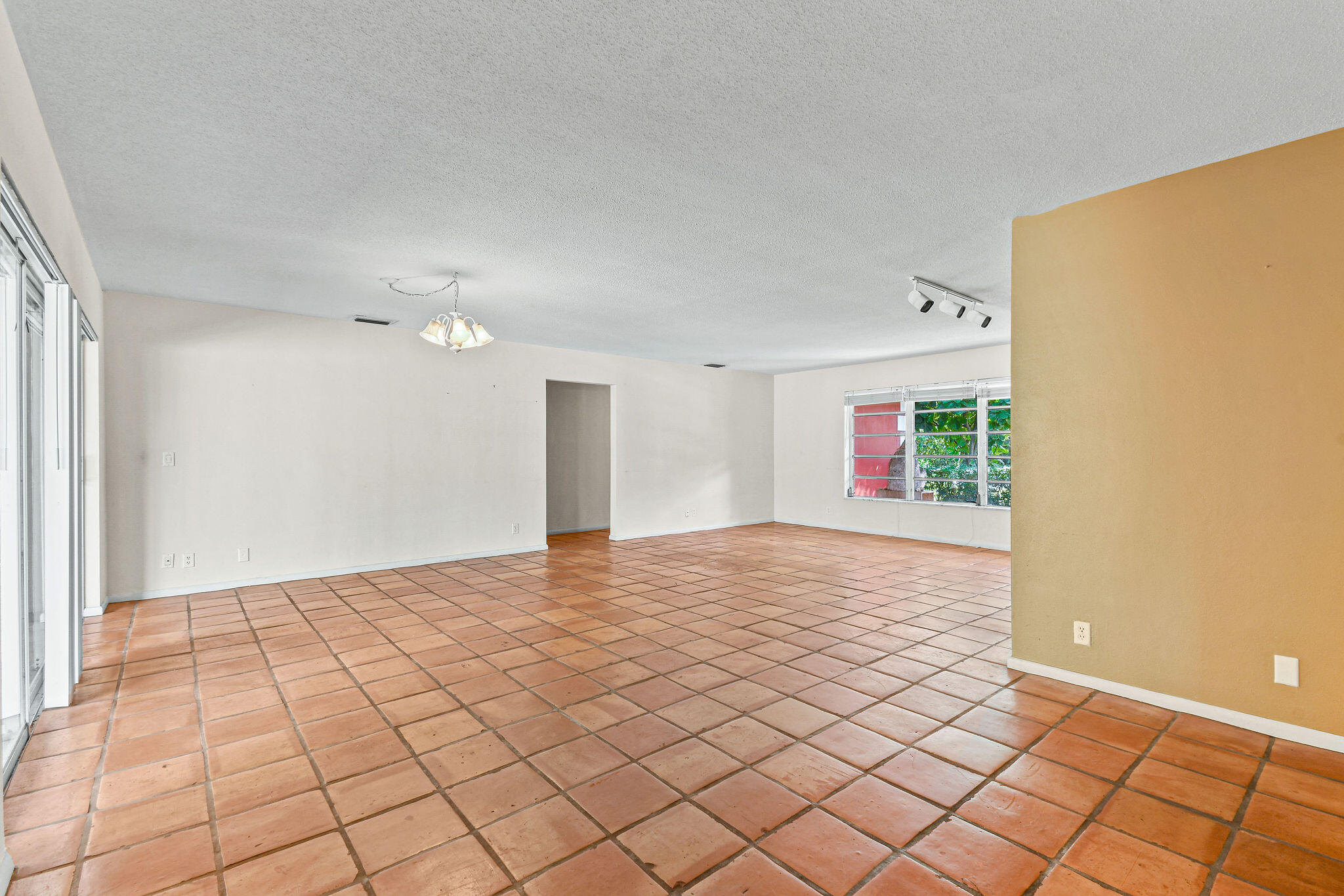 101 West Riverside Drive Jupiter, FL 33469 - Photo 10 of 41 101WRiversideDr_14