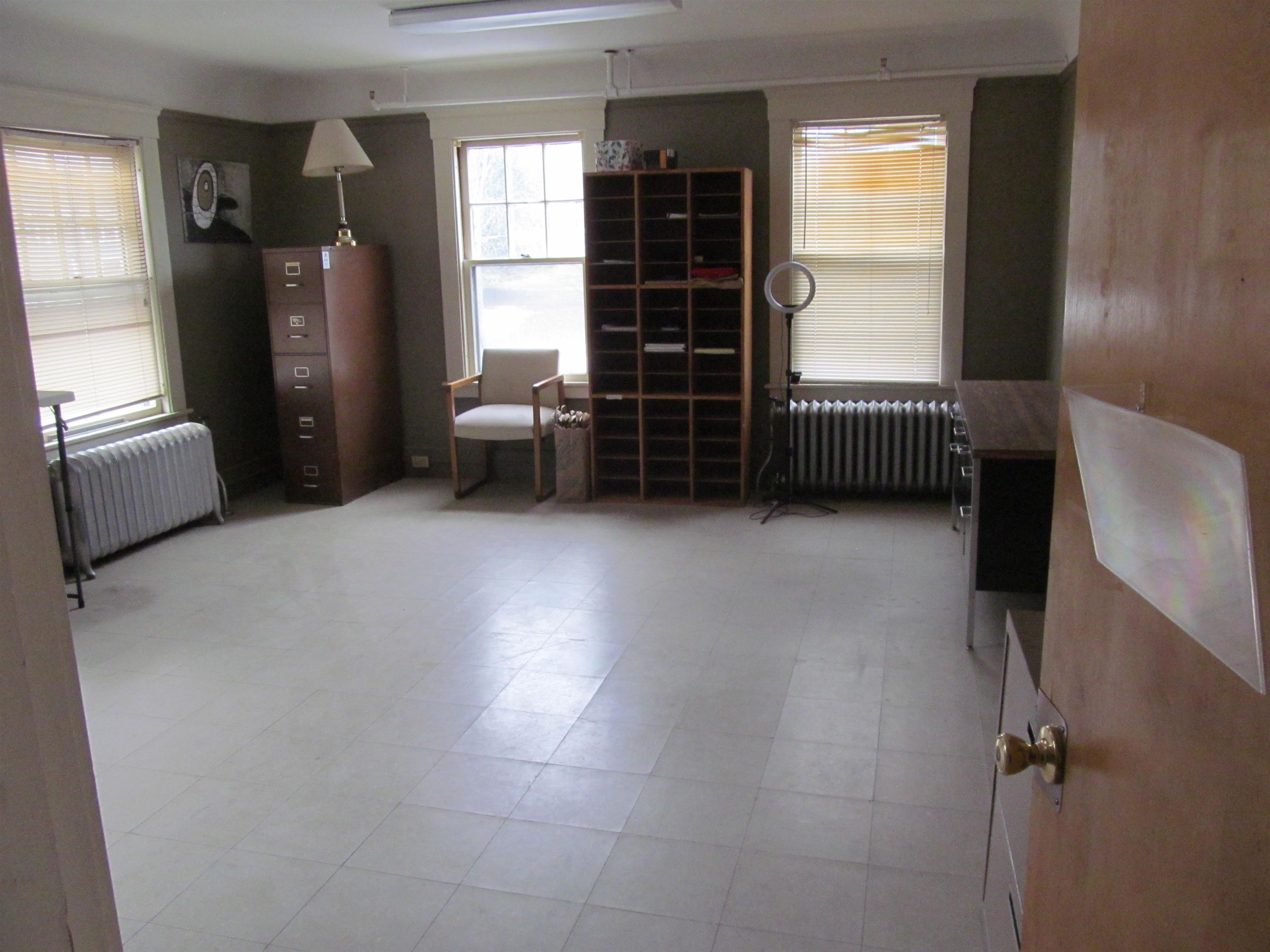 365 Summer Street Springfield, VT 05156 - Photo 15 of 32