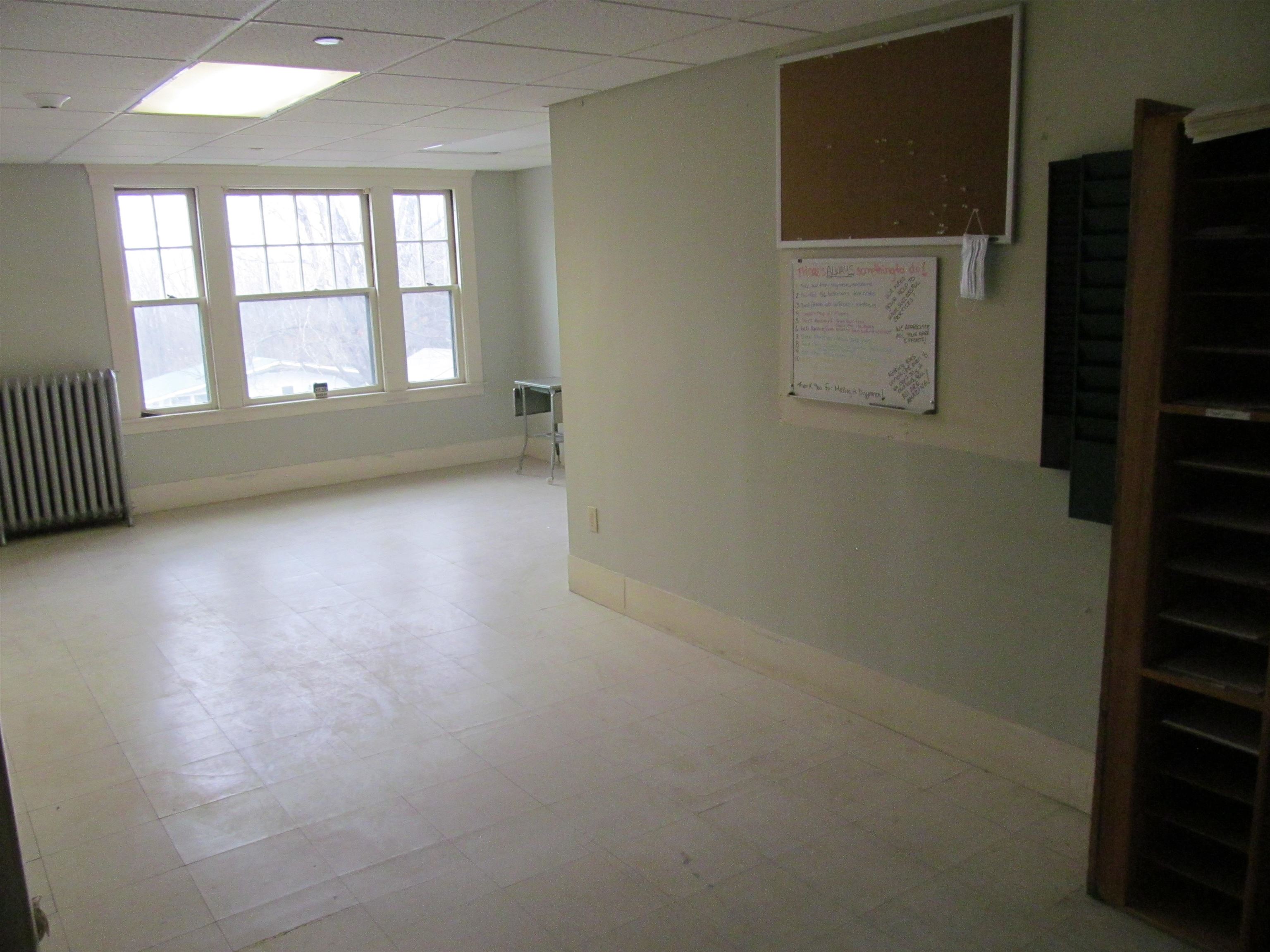 365 Summer Street Springfield, VT 05156 - Photo 16 of 32