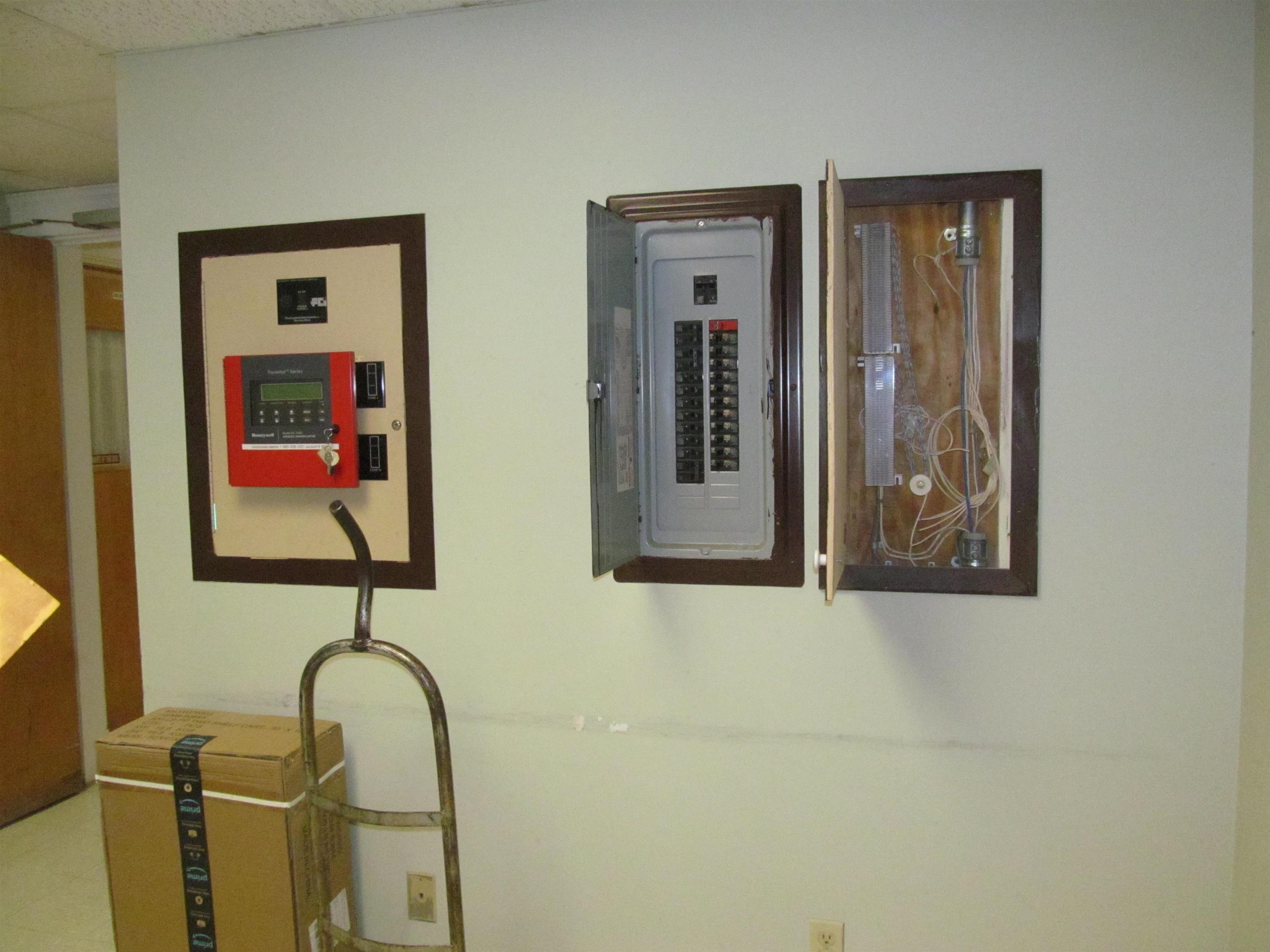 365 Summer Street Springfield, VT 05156 - Photo 19 of 32