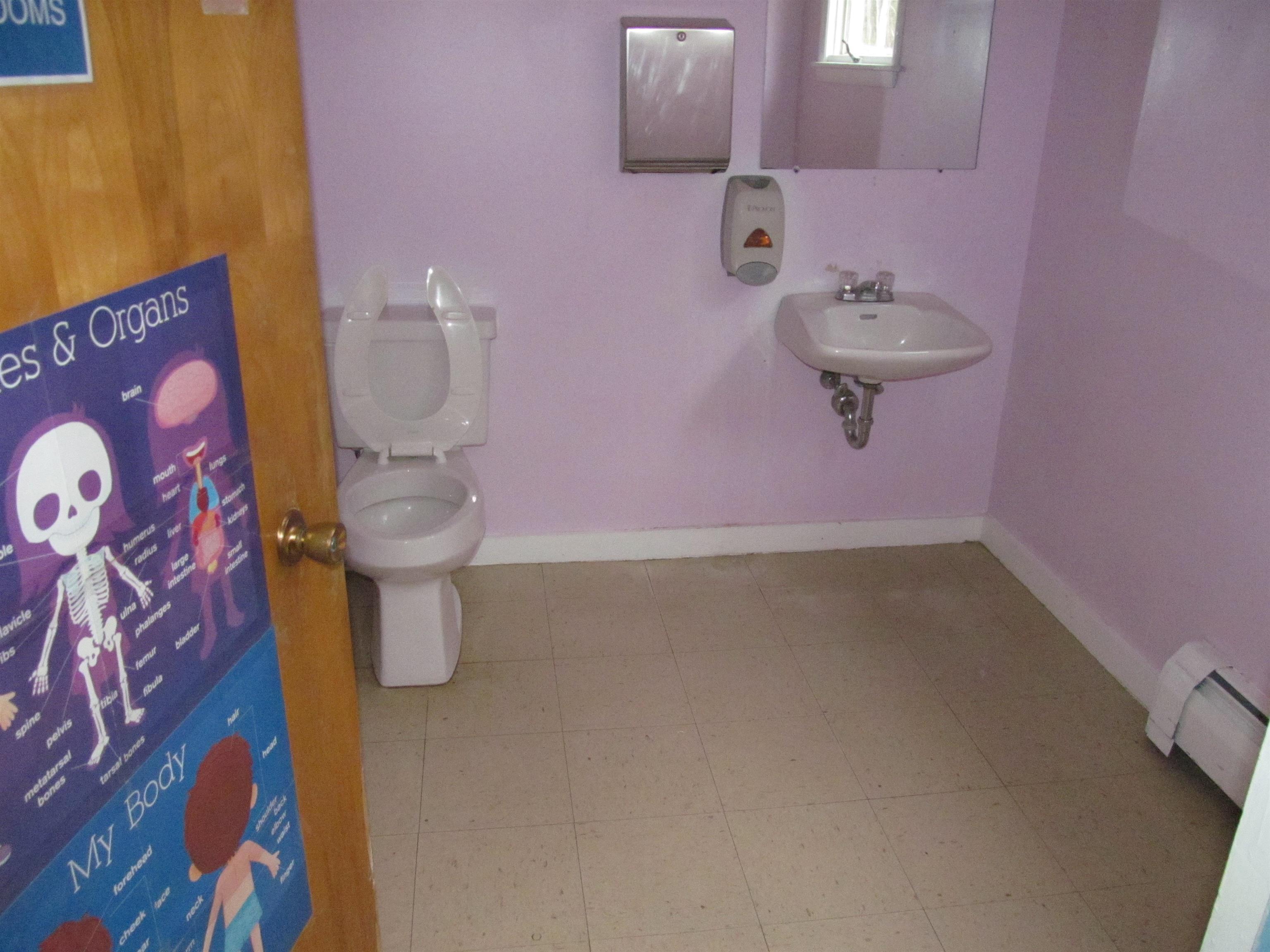 365 Summer Street Springfield, VT 05156 - Photo 21 of 32