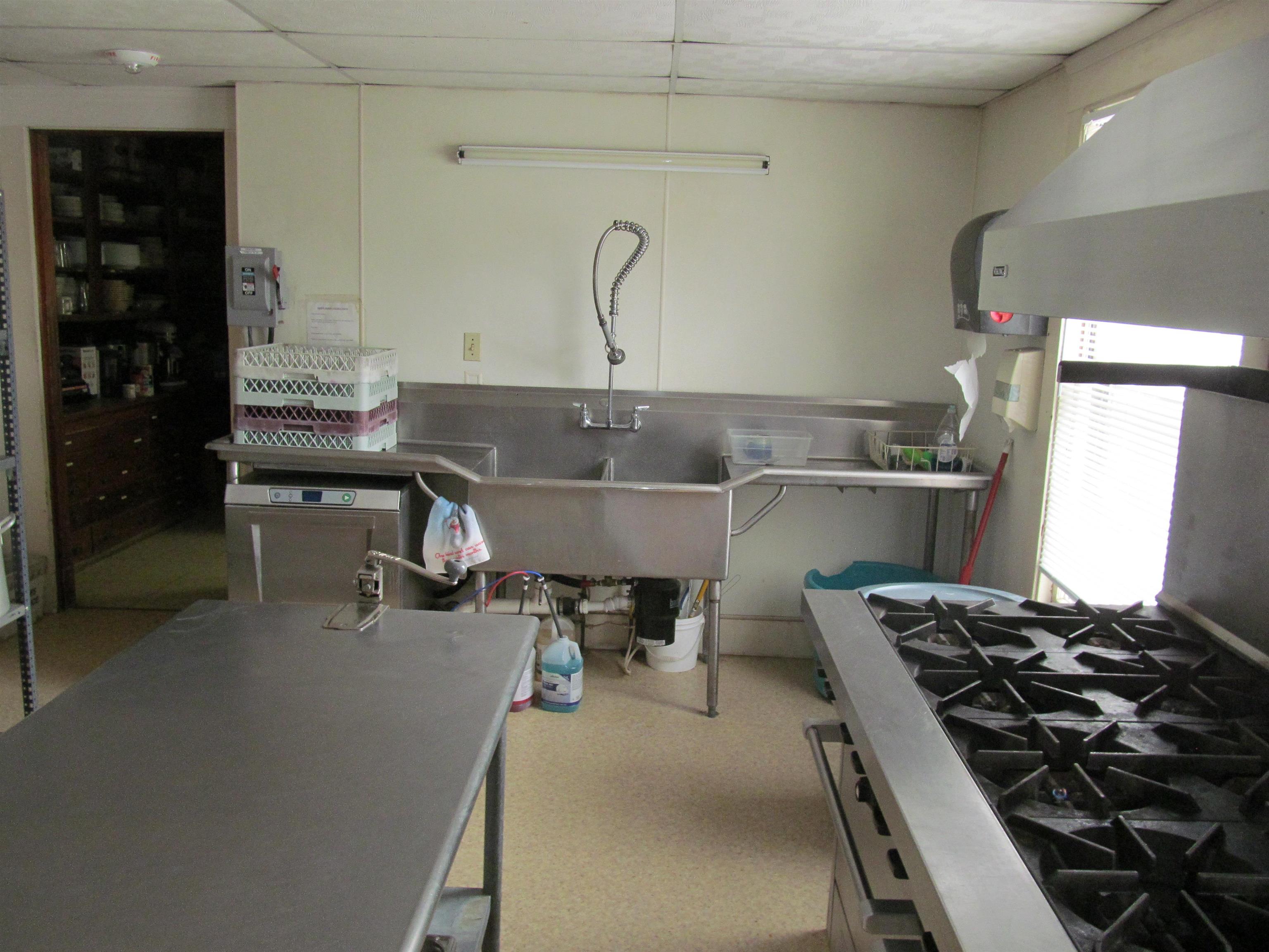 365 Summer Street Springfield, VT 05156 - Photo 10 of 32