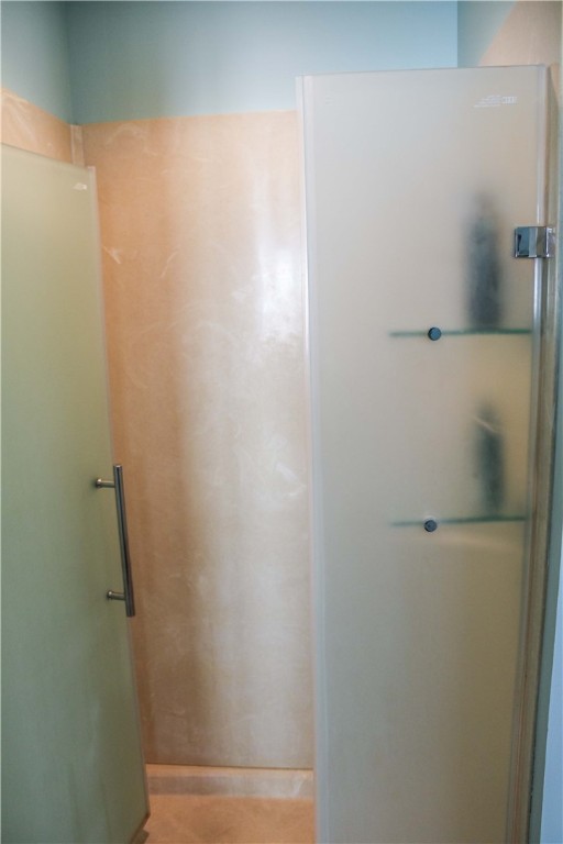 9 South Country Club Road Mattoon, IL 61938 - Photo 16 of 20 a bathroom with a shower
