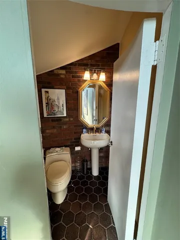 $899,000 | 77 MacArthur Drive, Clifton, NJ 07013