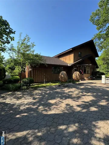 $899,000 | 77 MacArthur Drive, Clifton, NJ 07013