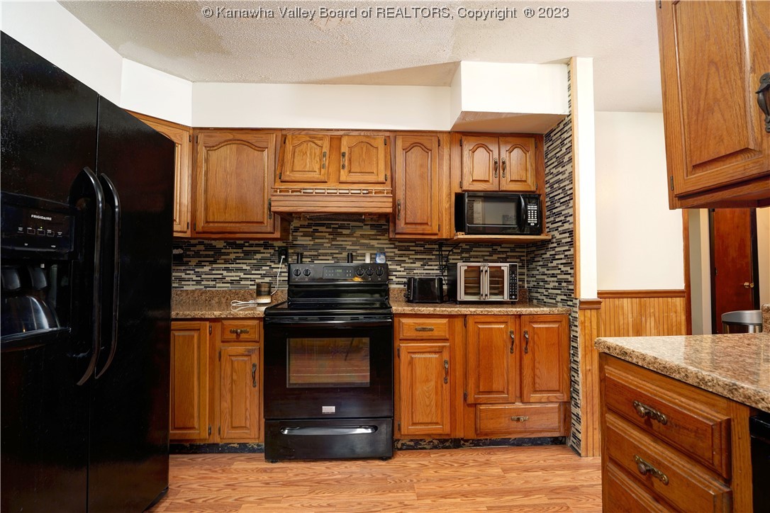 293 DeepWater Station Road Deep Water, WV 25057 - Photo 6 of 26 Gallery Image 6